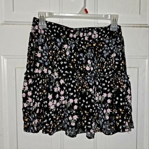 Super cute skirt!